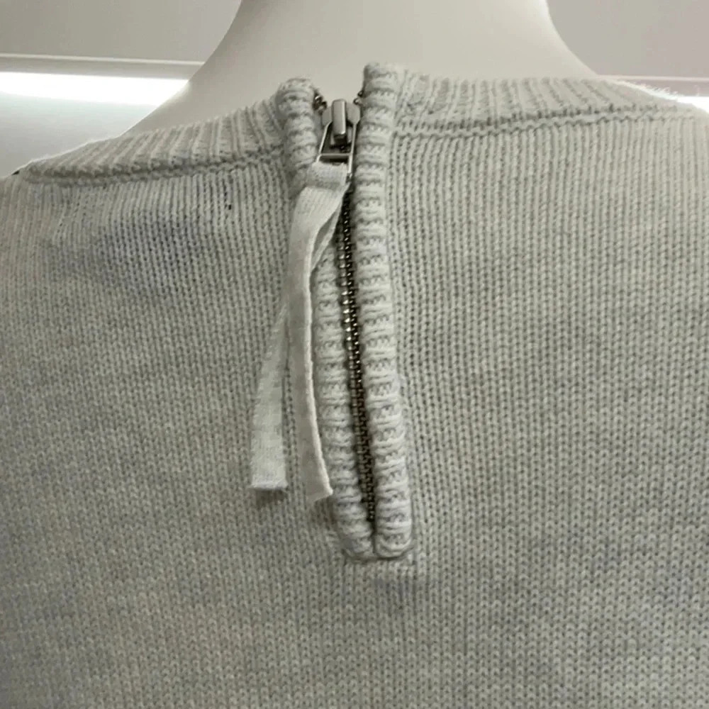 Tahari - Picture 4 of 9